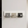 Appendiabiti Da Parete-Selezionato da Mazzolaluce Appendiabiti moderno da parete 3 ganci rovere breeze grigio