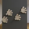 Appendiabiti Da Parete-Selezionato da Mazzolaluce Appendiabiti moderno da parete orme legno tortora