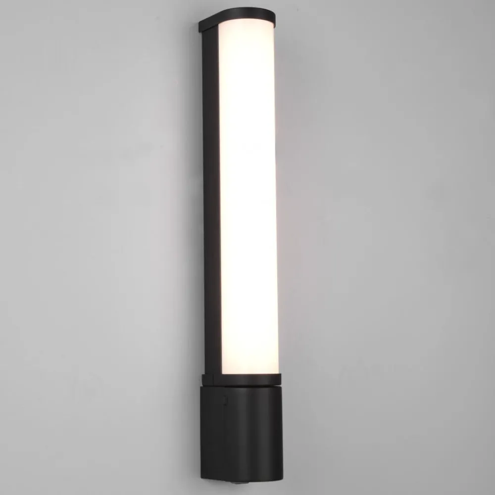 Applique Da Bagno-Selezionato da Mazzolaluce Applique bagno tubo nero led 8w 3000k con presa elettrica