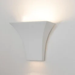 Applique Da Parete-Selezionato da Mazzolaluce Applique bianca di gesso ceramico stile contemporaneo