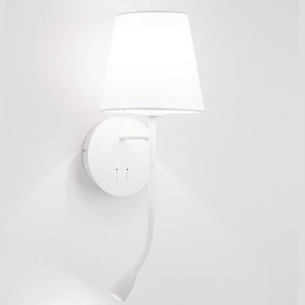 Applique Camera Da Letto-Selezionato da Mazzolaluce Applique bianca per comodino da camera da letto moderna