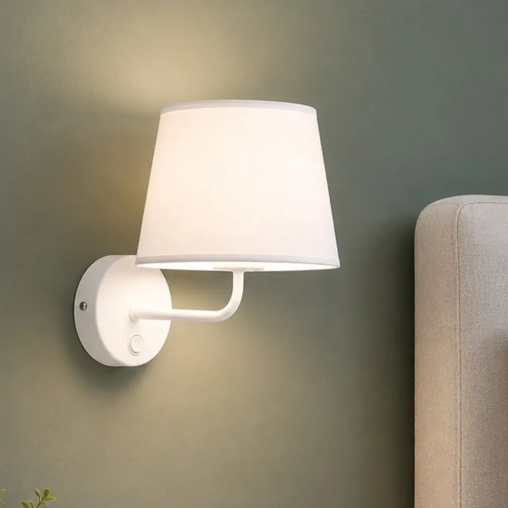 Applique Camera Da Letto-Selezionato da Mazzolaluce Applique bianco con interruttore per comodino camera da letto