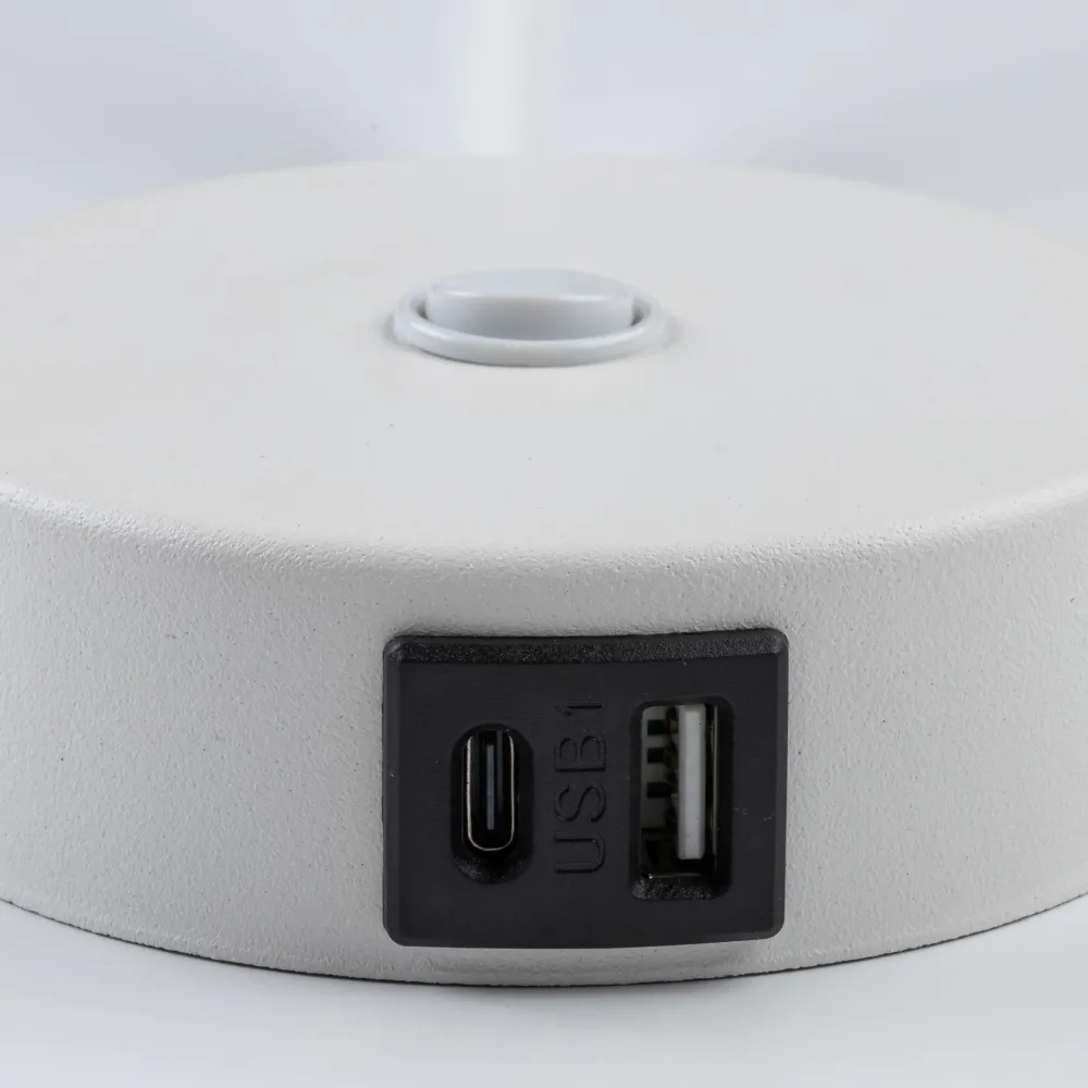 Applique Camera Da Letto-Selezionato da Mazzolaluce Applique bianco con presa usb interruttore braccio orientabile per comodini camera da letto