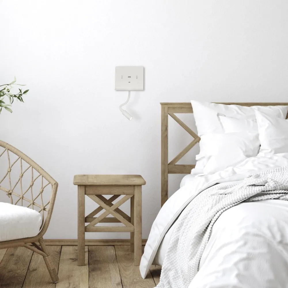 Applique Camera Da Letto-Selezionato da Mazzolaluce Applique bianco moderno da comodino presa usb luce orientabile