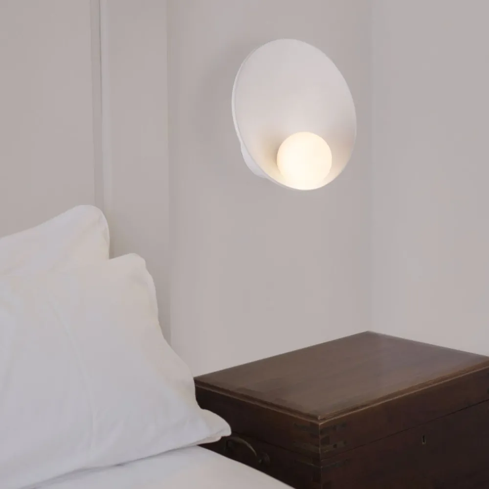 Applique Camera Da Letto-Selezionato da Mazzolaluce Applique bianco per camera da letto design moderna
