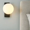 Applique Camera Da Letto-Selezionato da Mazzolaluce Applique camera da letto moderna 5w 3000k nero sfera vetro bianco