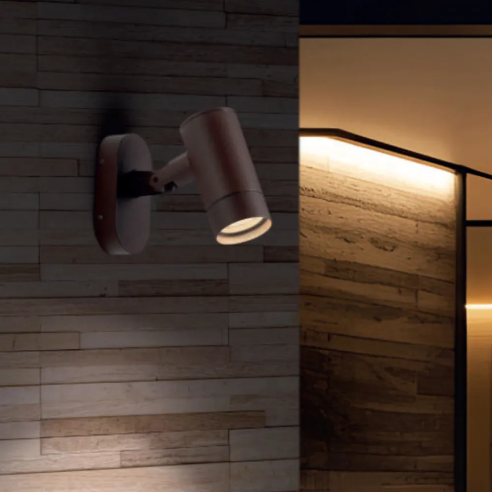 Applique Da Esterno-Selezionato da Mazzolaluce Applique corten da esterno luce orientabile gu10 ip54