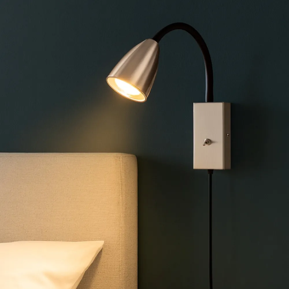 Applique Camera Da Letto-Selezionato da Mazzolaluce Applique da comodino camera da letto nichel opaco luce orientabile
