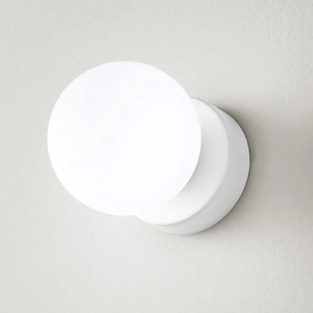 Applique Camera Da Letto-Perenz Illuminazione Applique da comodino sfera bianca 10cm in vetro maga