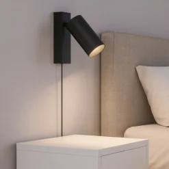 Applique Camera Da Letto-Selezionato da Mazzolaluce Applique da conodino nero orientabile con spina