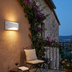 Applique Da Esterno-Selezionato da Mazzolaluce Applique da esterno bianca moderna led 10w 3000k ip65