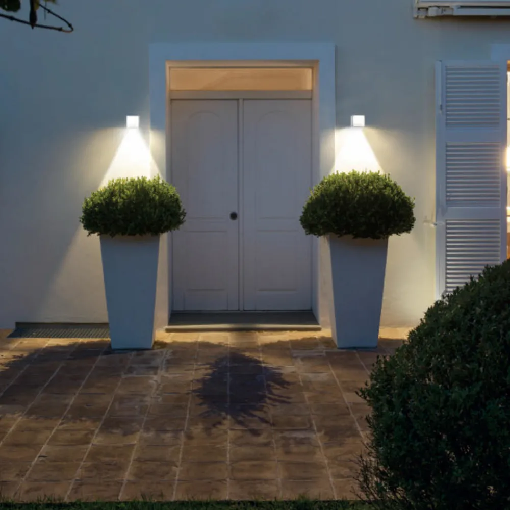 Applique Da Esterno-Selezionato da Mazzolaluce Applique da esterno cubo bianco moderno led 9w 3000k