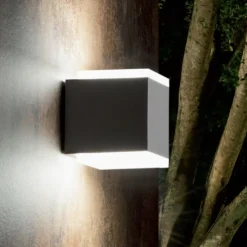 Applique Da Esterno-Selezionato da Mazzolaluce Applique da esterno cubo grafite moderno biemissione led 14w 3000k