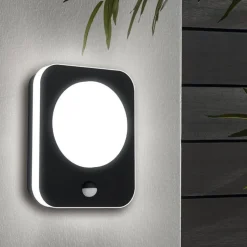Applique Da Esterno-Selezionato da Mazzolaluce Applique da esterno led 3000k sensore di movimento nera ip44
