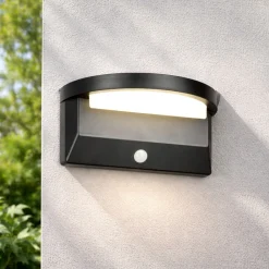 Applique Da Esterno-Selezionato da Mazzolaluce Applique da esterno luce solare ibrido con sensore di movimento crepuscolare
