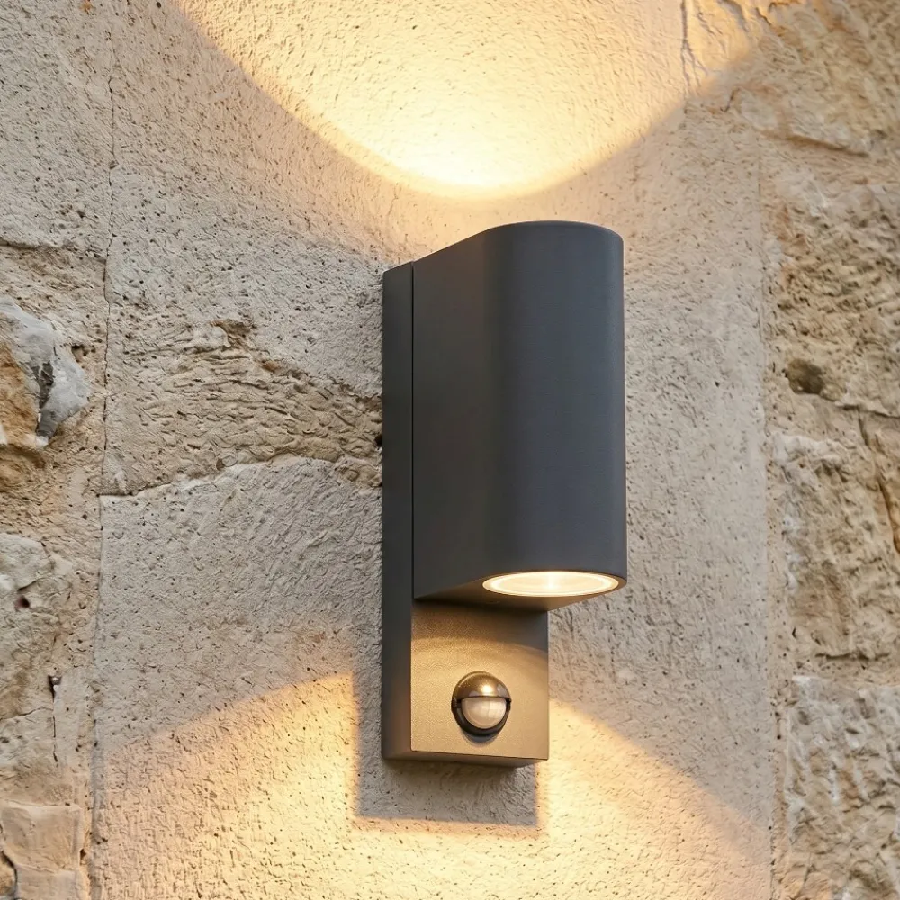 Applique Da Esterno-Selezionato da Mazzolaluce Applique da esterno moderna con sensore di movimento antracite