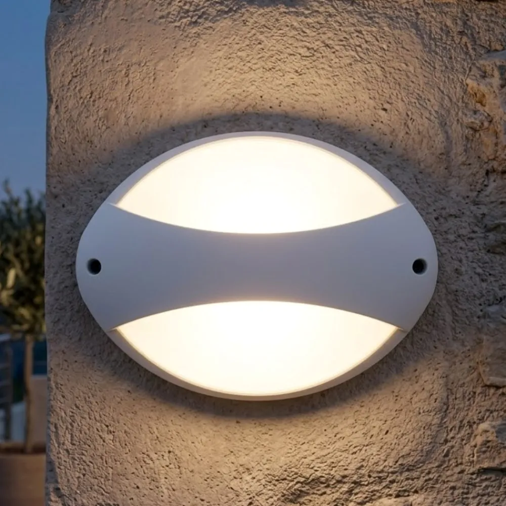 Applique Da Esterno-Selezionato da Mazzolaluce Applique da esterno ovale bianca moderna led 3000k ip65