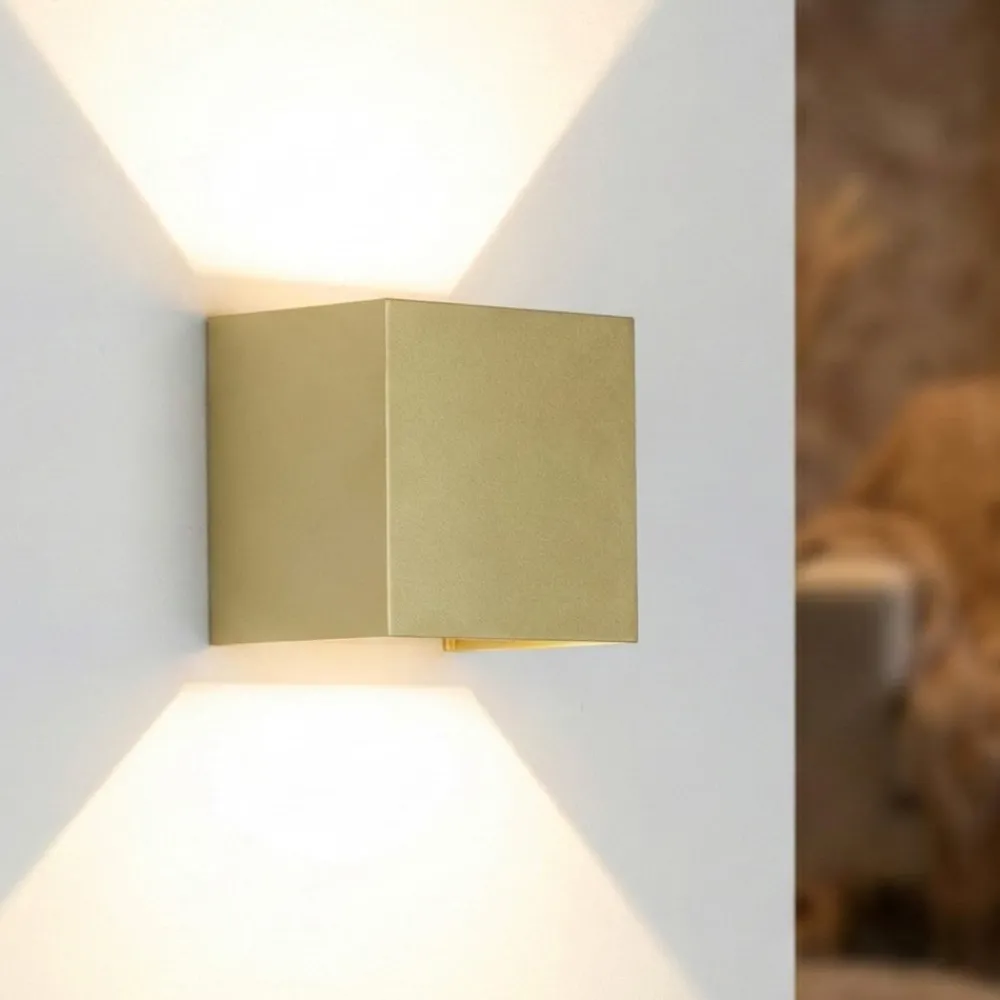 Applique Da Parete-Selezionato da Mazzolaluce Applique da parete cubo xl oro led 20w dimmerabile ip65