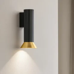 Applique Da Parete-Selezionato da Mazzolaluce Applique da parete moderno scalanato colore nero e oro