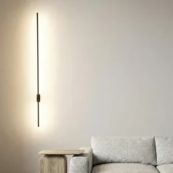Applique Da Parete-Selezionato da Mazzolaluce Applique design moderno verticale bacchetta nera led 20w 3000k