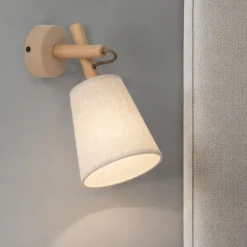 Applique Camera Da Letto-Selezionato da Mazzolaluce Applique di legno paralume di lino per comodino camera da letto