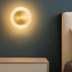 Applique Camera Da Letto-Selezionato da Mazzolaluce Applique dorata moderna led 8w 3000k per camera da letto