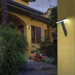 Applique Da Esterno-Selezionato da Mazzolaluce Applique esterno con pannello solare led 3,3w 6000k