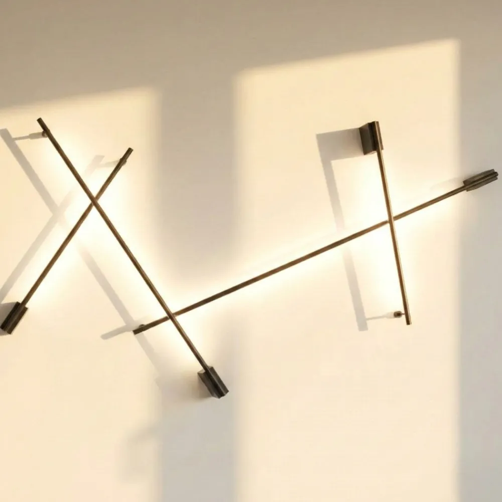 Applique Da Parete-Selezionato da Mazzolaluce Applique incrocio 60cm sporgenza 9cm bacchetta nera led 10w moderna
