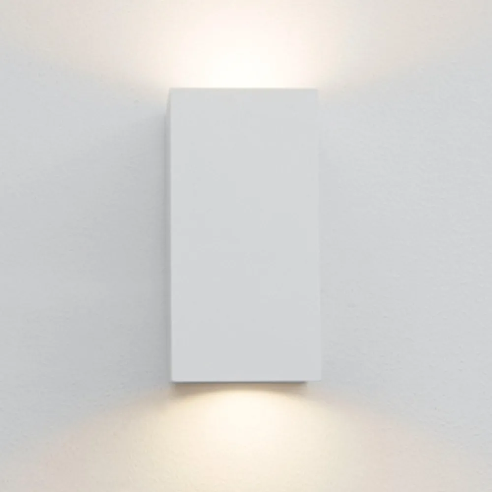 Applique Da Parete-Selezionato da Mazzolaluce Applique in gesso ceramica parallelepipedo bianco vbiemissione