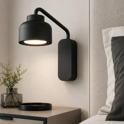 Applique Camera Da Letto-Vivida International Applique lampada da comodino moderna nera vivida bottone