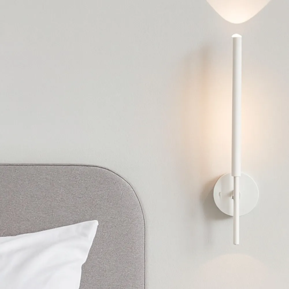 Applique Camera Da Letto-Selezionato da Mazzolaluce Applique led bianco per camera da letto moderna