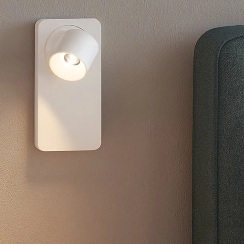 Applique Camera Da Letto-Linea Light Applique beebo w bianco led 5w 3000k per camera da letto con interruttore