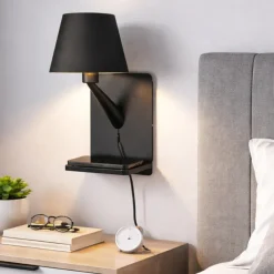 Applique Camera Da Letto-Selezionato da Mazzolaluce Applique multifunzione nero per camera da letto da comodino con base ricarica