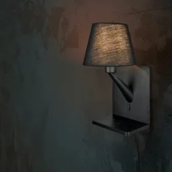 Applique Camera Da Letto-Selezionato da Mazzolaluce Applique multifunzione nero per camera da letto da comodino con base ricarica
