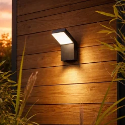 Applique Da Esterno-Ondaluce Applique nera per esterno ninja led 20w 3000k ip65