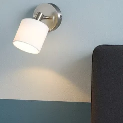 Applique Camera Da Letto-Selezionato da Mazzolaluce Applique orientabile per comodino nichel paralume in tessuto