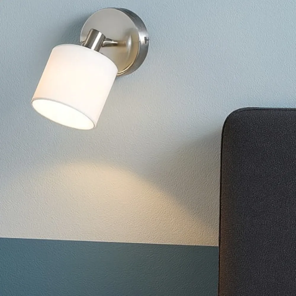 Applique Camera Da Letto-Selezionato da Mazzolaluce Applique orientabile per comodino nichel paralume in tessuto