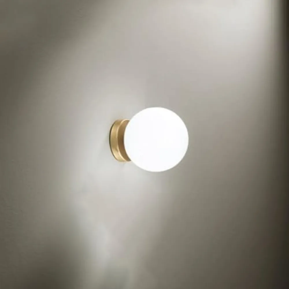 Applique Da Bagno-Perenz Illuminazione Applique oro da bagno moderno sfera vetro bianco perenz maga
