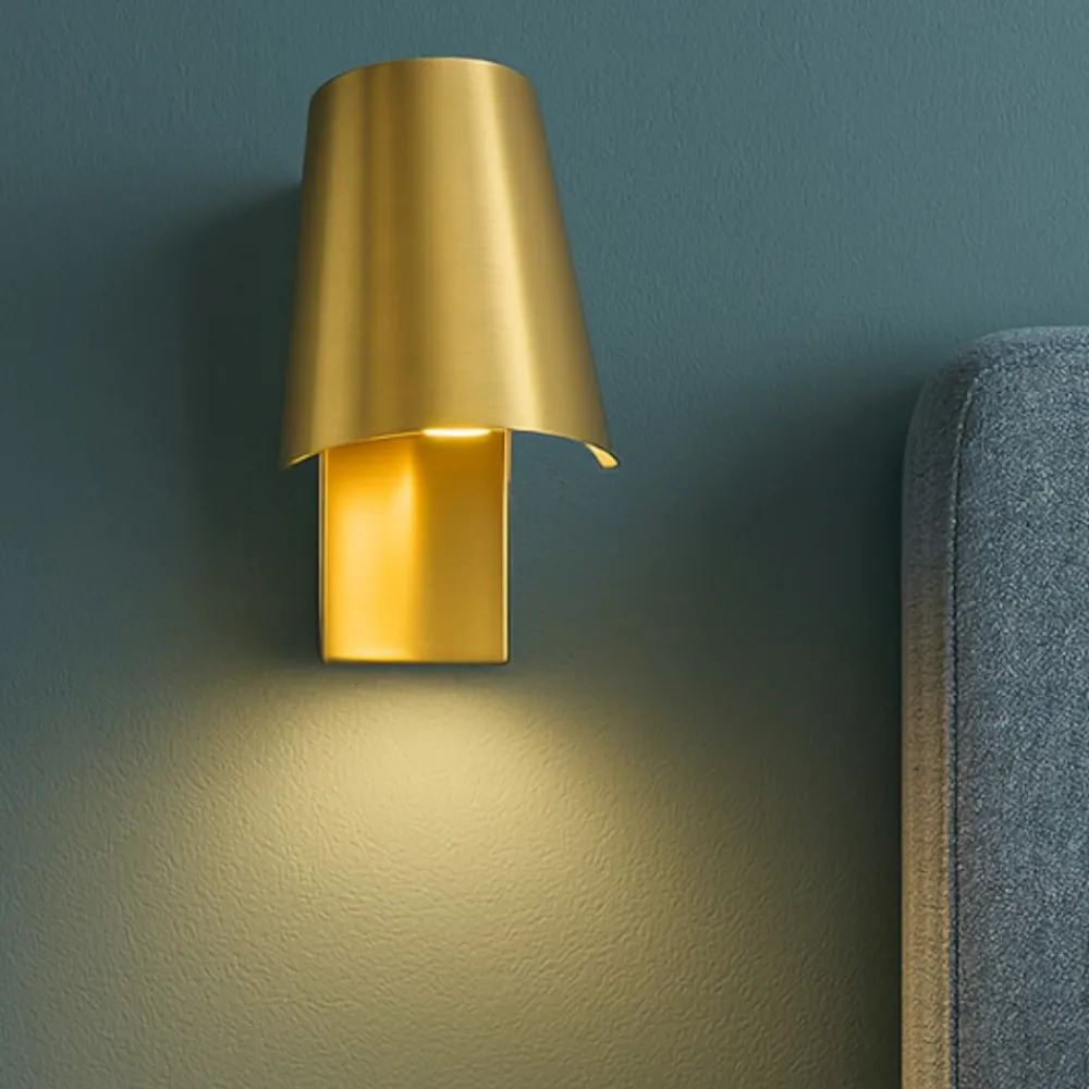 Applique Camera Da Letto-Selezionato da Mazzolaluce Applique oro orientabile moderna per comodino camera da letto