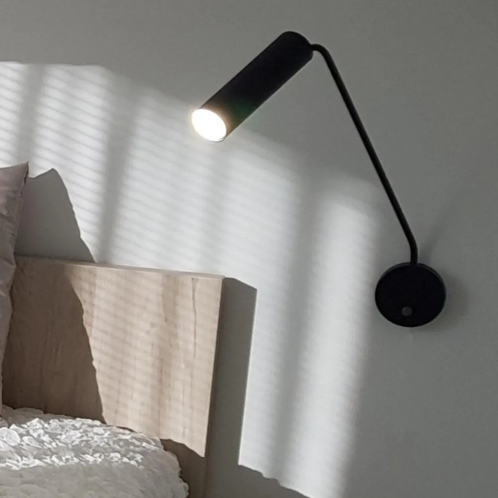 Applique Camera Da Letto-Selezionato da Mazzolaluce Applique per comodini camera da letto nero luce orientabile