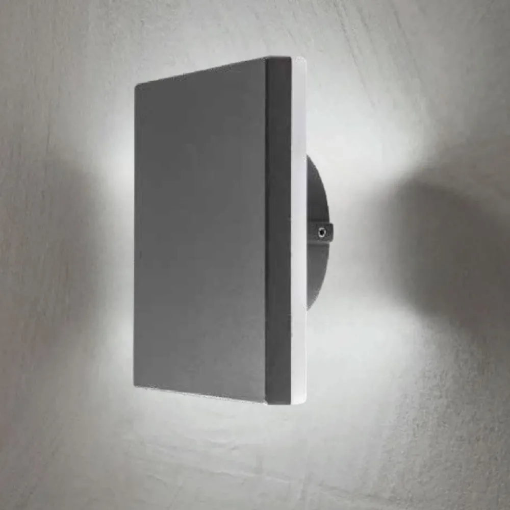 Applique Da Esterno-Selezionato da Mazzolaluce Applique per esterno antracite quadrato led 9,6w 3000k