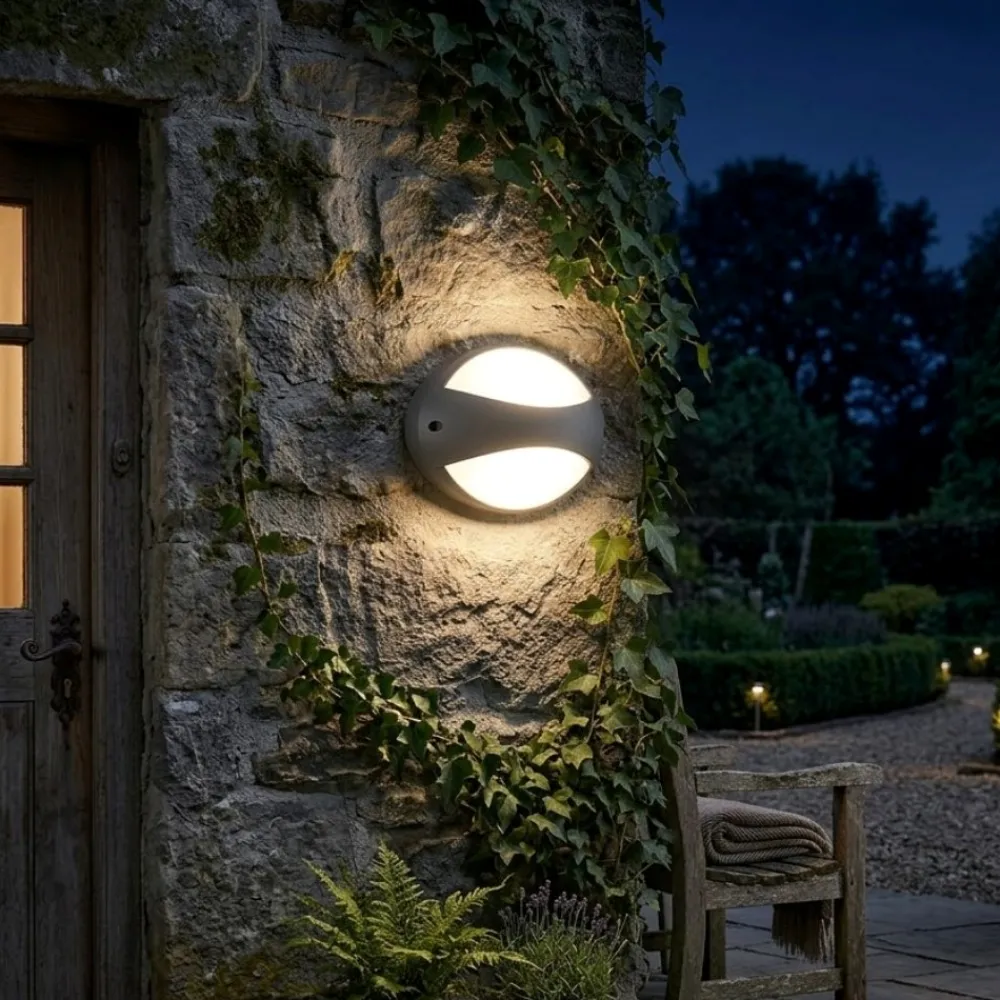 Applique Da Esterno-Selezionato da Mazzolaluce Applique per esterno antracite ovale moderna led 3000k ip65