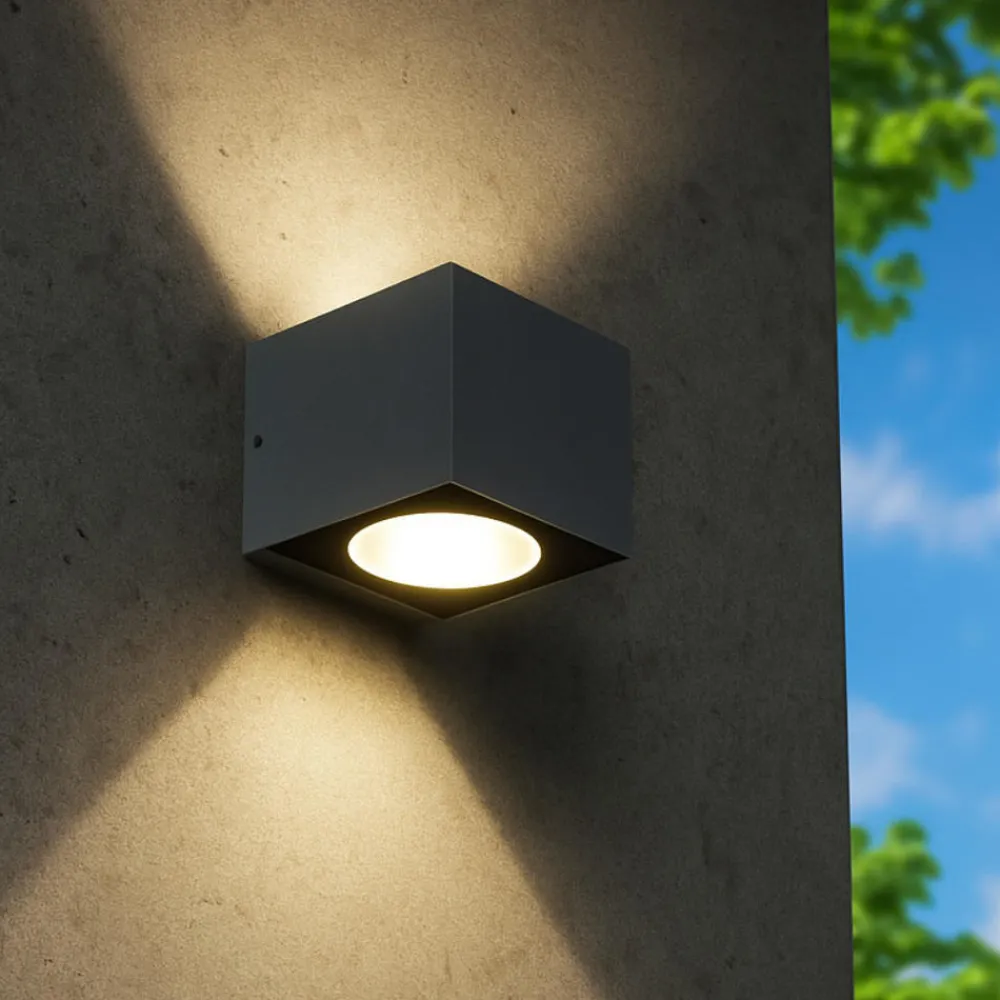 Applique Da Esterno-Selezionato da Mazzolaluce Applique per esterno balcone cubo grafite biemissione led 12w 4000k
