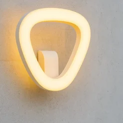 Applique Da Esterno-Selezionato da Mazzolaluce Applique per esterno bianca design ondulato led 20w 3000k ip65
