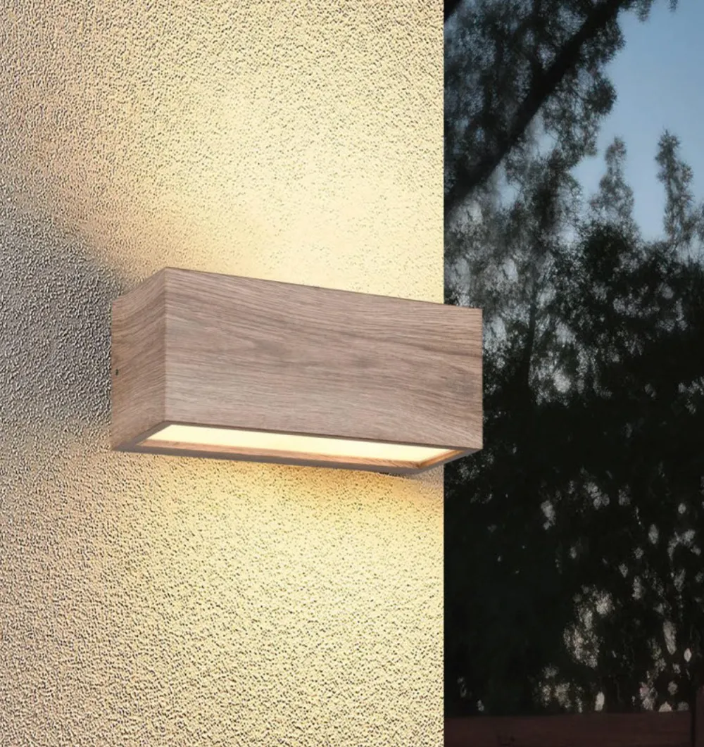 Applique Da Esterno-Selezionato da Mazzolaluce Applique per esterno effetto legno rettangolare moderna
