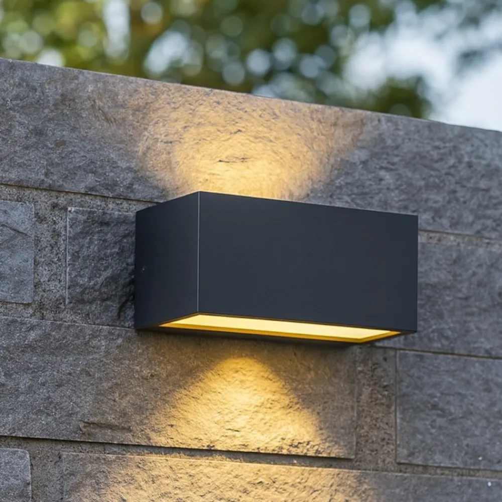 Applique Da Esterno-Selezionato da Mazzolaluce Applique rettangolare per esterni antracite moderna ip44