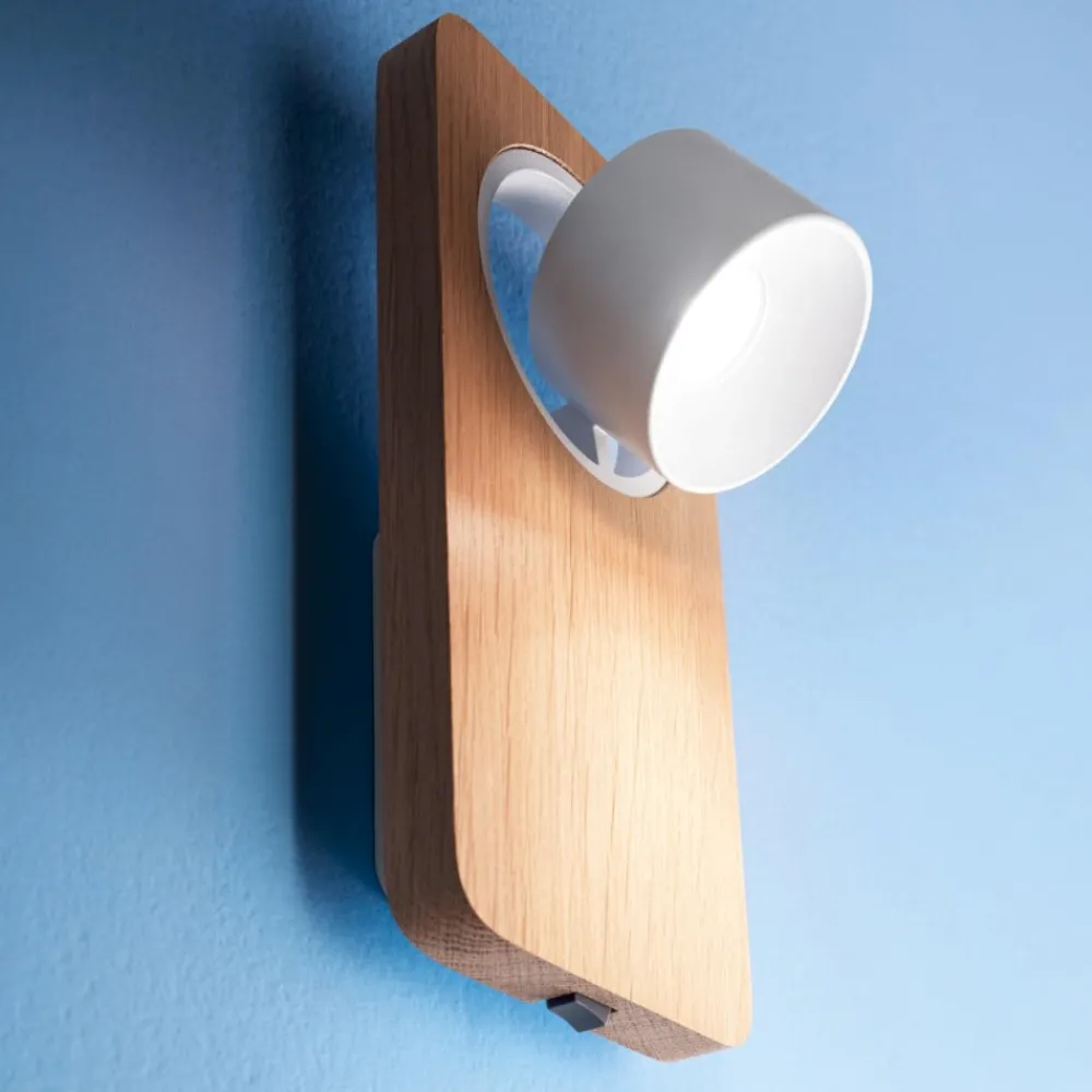 Applique Camera Da Letto-Linea Light Beebo w rovere applique da comodino in legno led 5w 3000k con interruttore