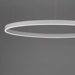 Lampadari Moderni-Selezionato da Mazzolaluce Composizione 3 lampadari cerchi bianchi led 3000k dimmerabile