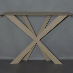 Mobili Ingresso Moderni-Selezionato da Mazzolaluce Consolle da ingresso in metallo moderno beige