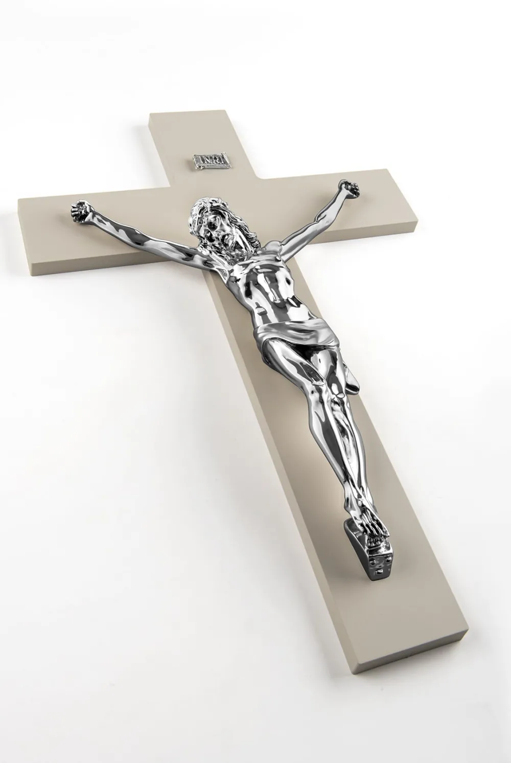 Crocifissi Da Parete-Selezionato da Mazzolaluce Crocifisso classico da parete 34x24 colore nocciola cristo argento